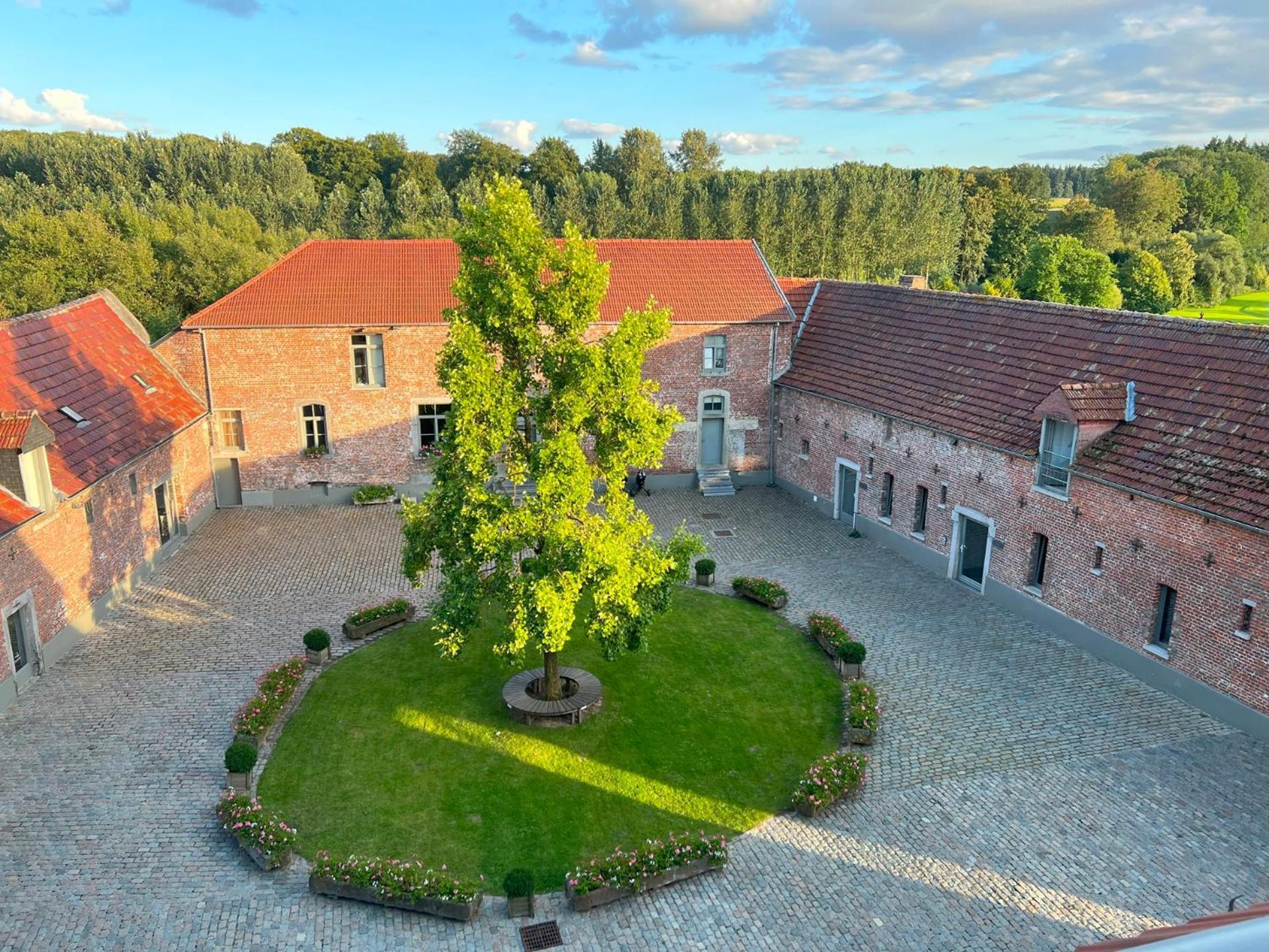 Relais De L'Empereur Hotel Genappe Buitenkant foto